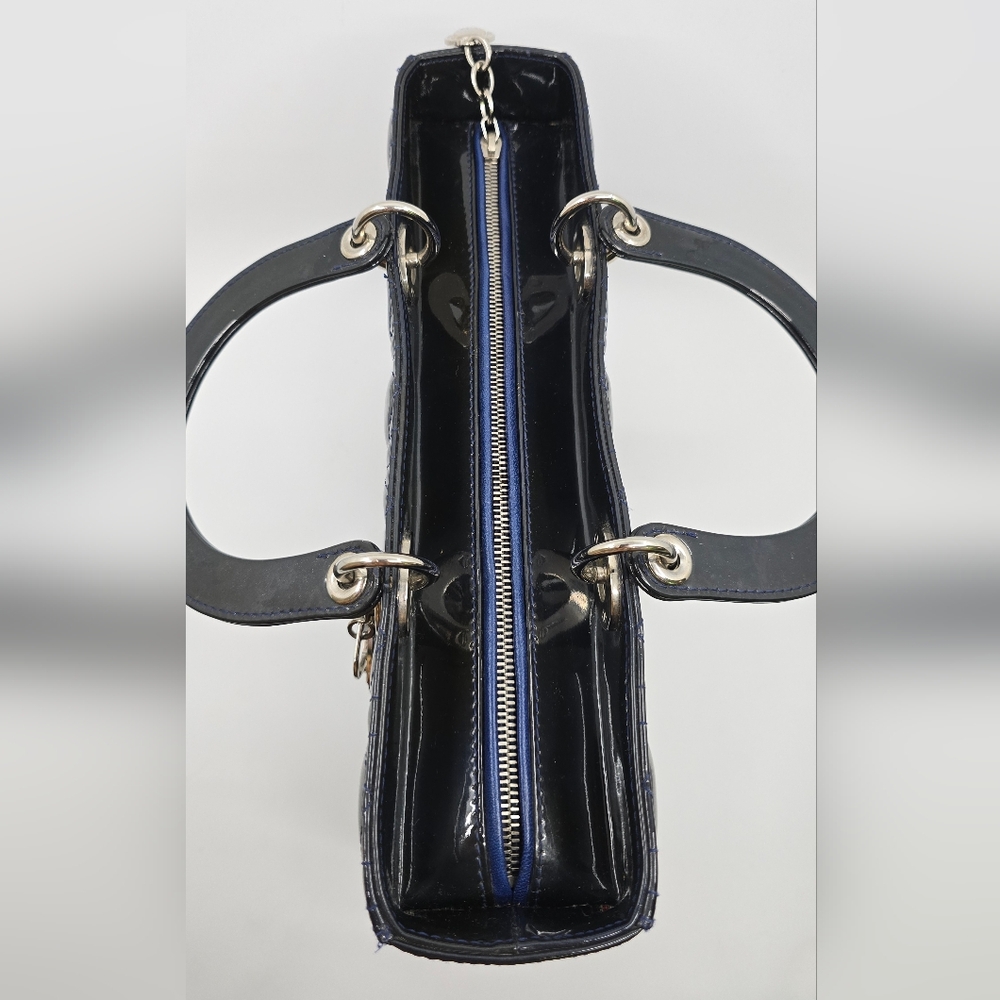 Christian Dior Cannage Lady Dior Large - Picture 6 of 15